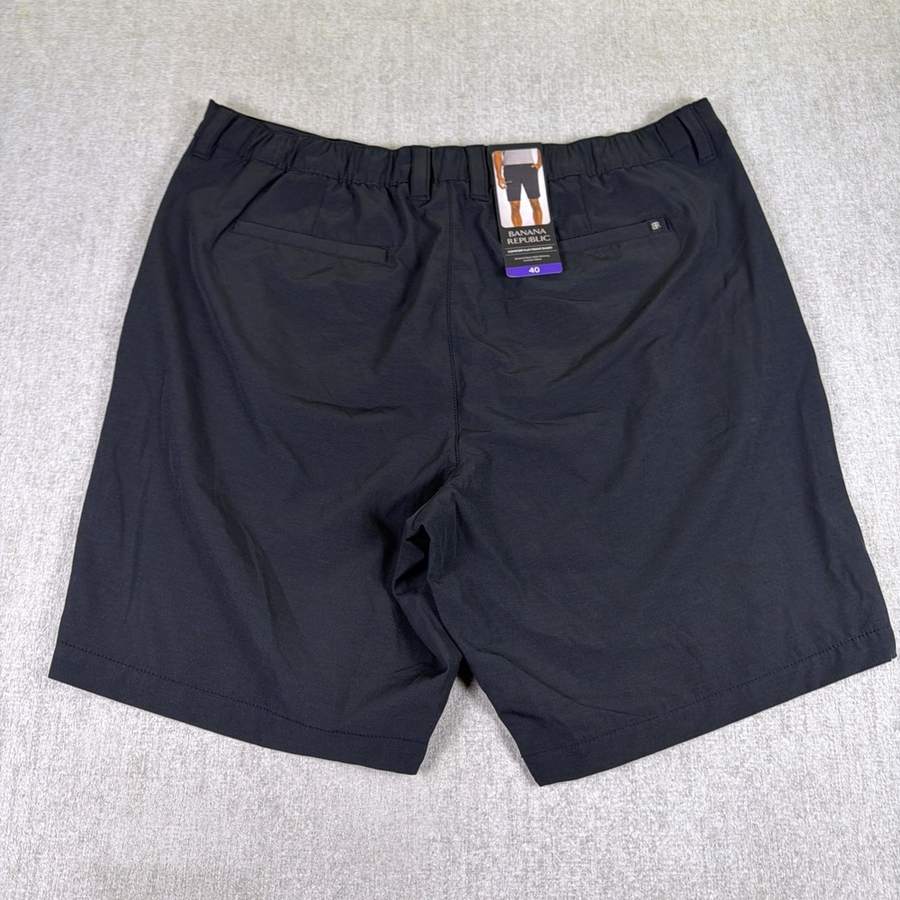 NWT Banana Republic Shorts Mens 40 Black Comfort Flat Front Shorts Golf Casual
